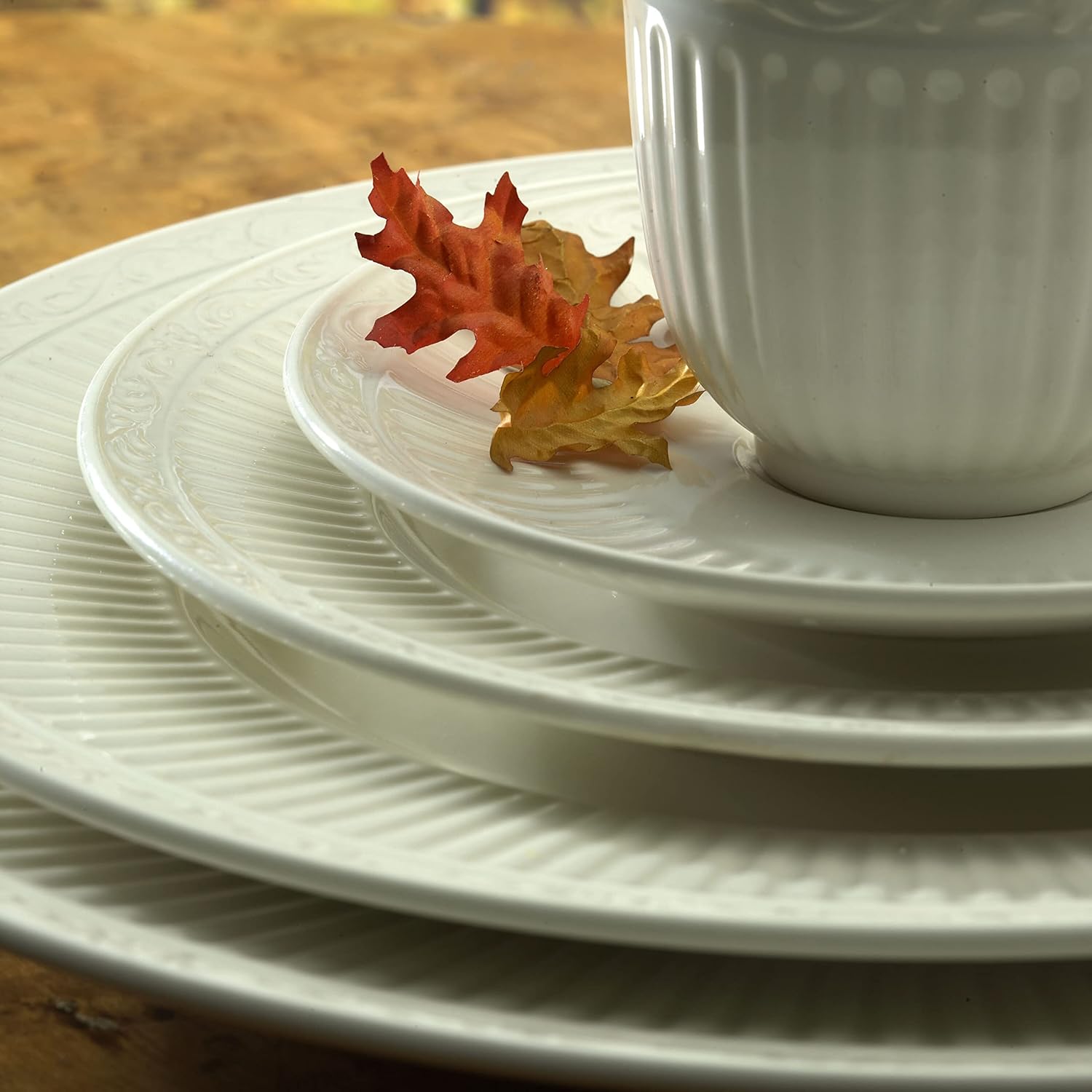 Mikasa Italian Countryside 16-Piece Porcelain Dinnerware Set - Image 2